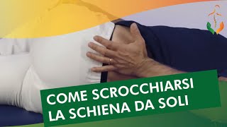 Come scrocchiarsi la zona lombare da soli [upl. by Lamek]