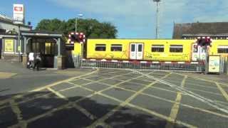 Birkdale Level Crossing [upl. by Oemor61]